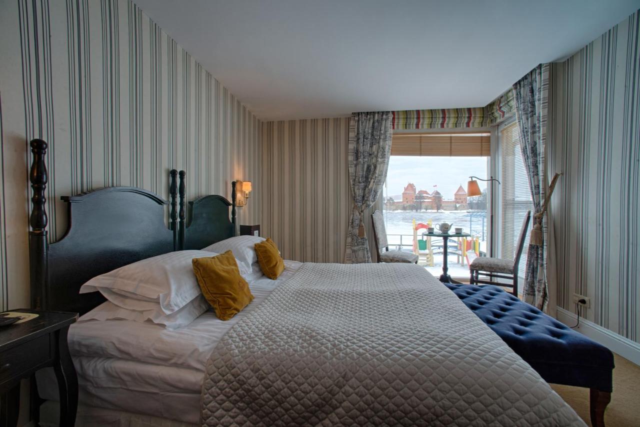 Apvalaus Stalo Klubas Gastro & Spa Hotel Trakai Exterior foto